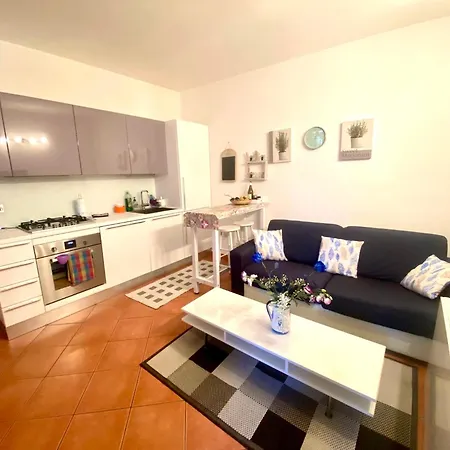 Delphina House * 리도 델레 나지오니